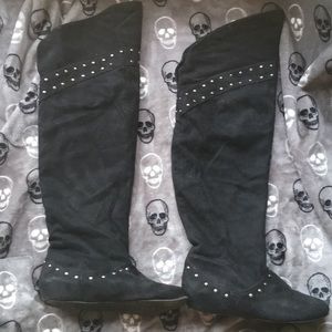 Pirate boots